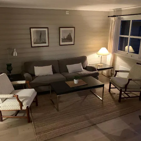 Trysnes Brygge Aparthotel