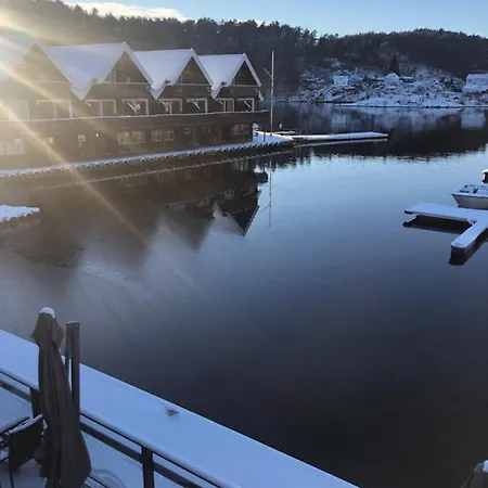 Aparthotel Trysnes Brygge