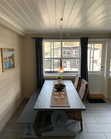 Trysnes Brygge كريستينساند